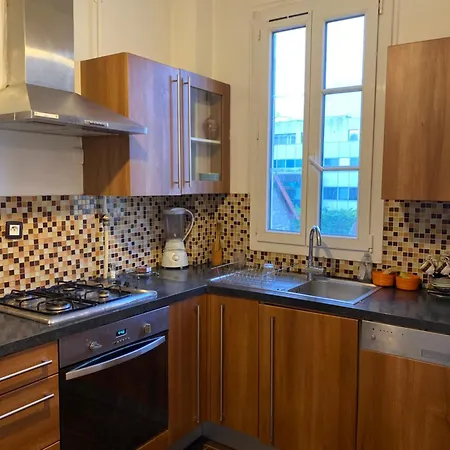 Porte De Paris Apartment *